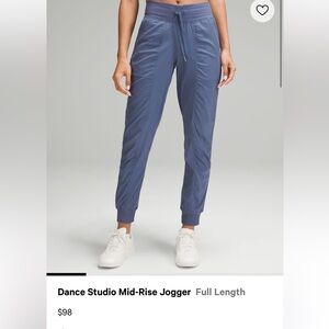 Dance studio mid rise jogger Lululemon Color: LIGHT PURPLE